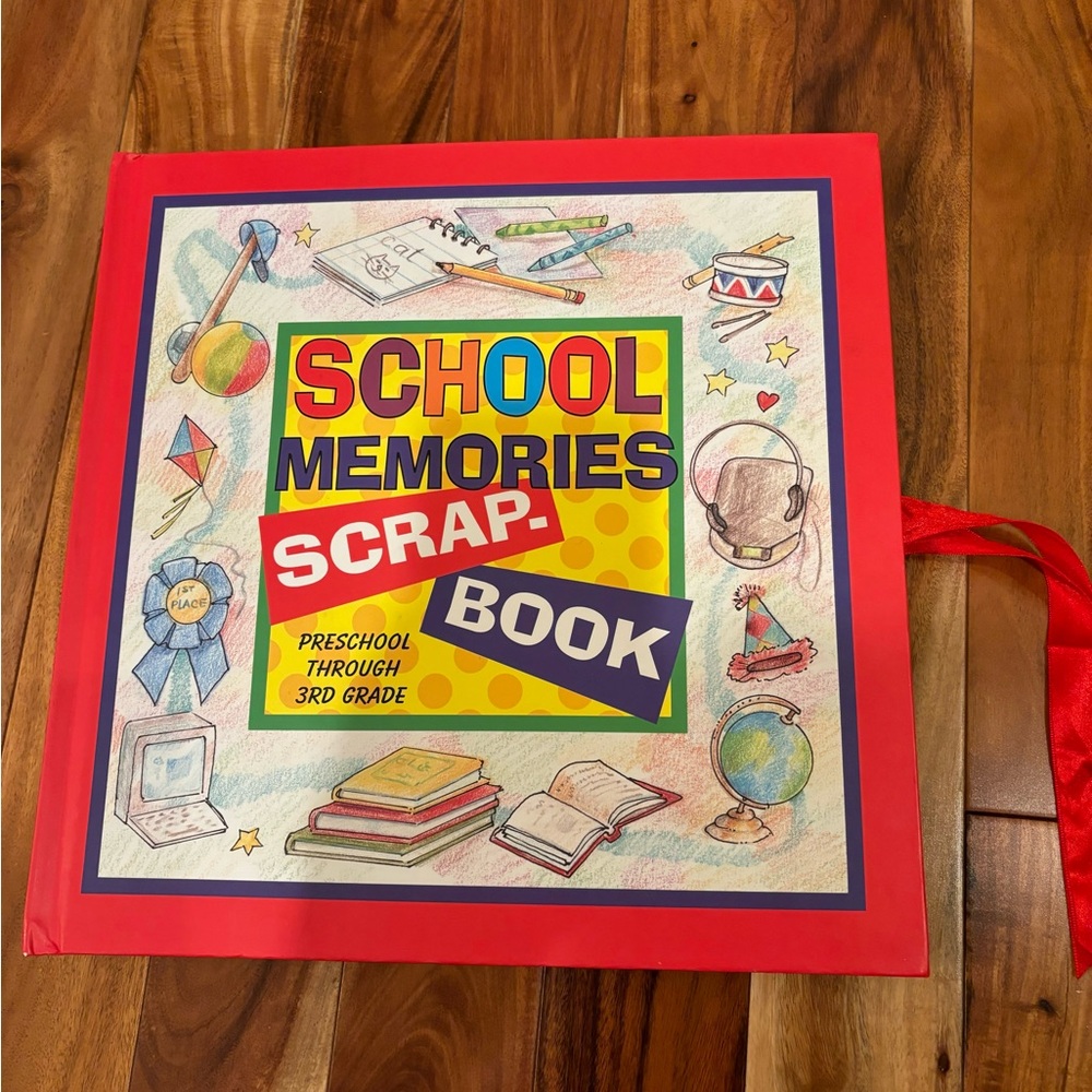 Scrapbook brand new price for 1 (2 total other in separate listing)